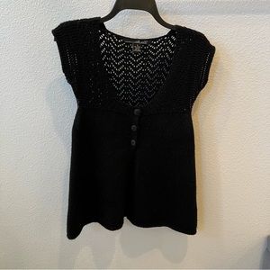 💗WILLI SMITH Black Crochet Short Sleeve Top